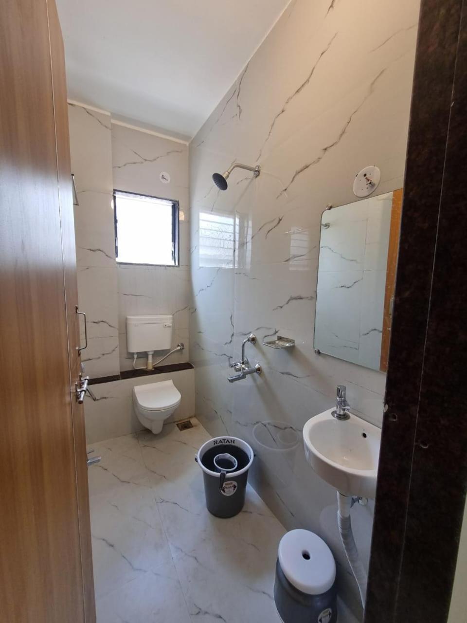 Vivanta Inn Lodge, סולאפור מראה חיצוני תמונה